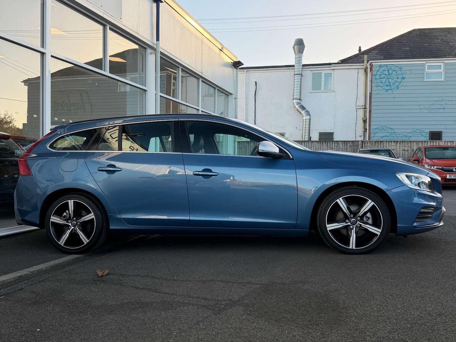 Used Volvo V60 2016 for sale - 76769795: Photo 37