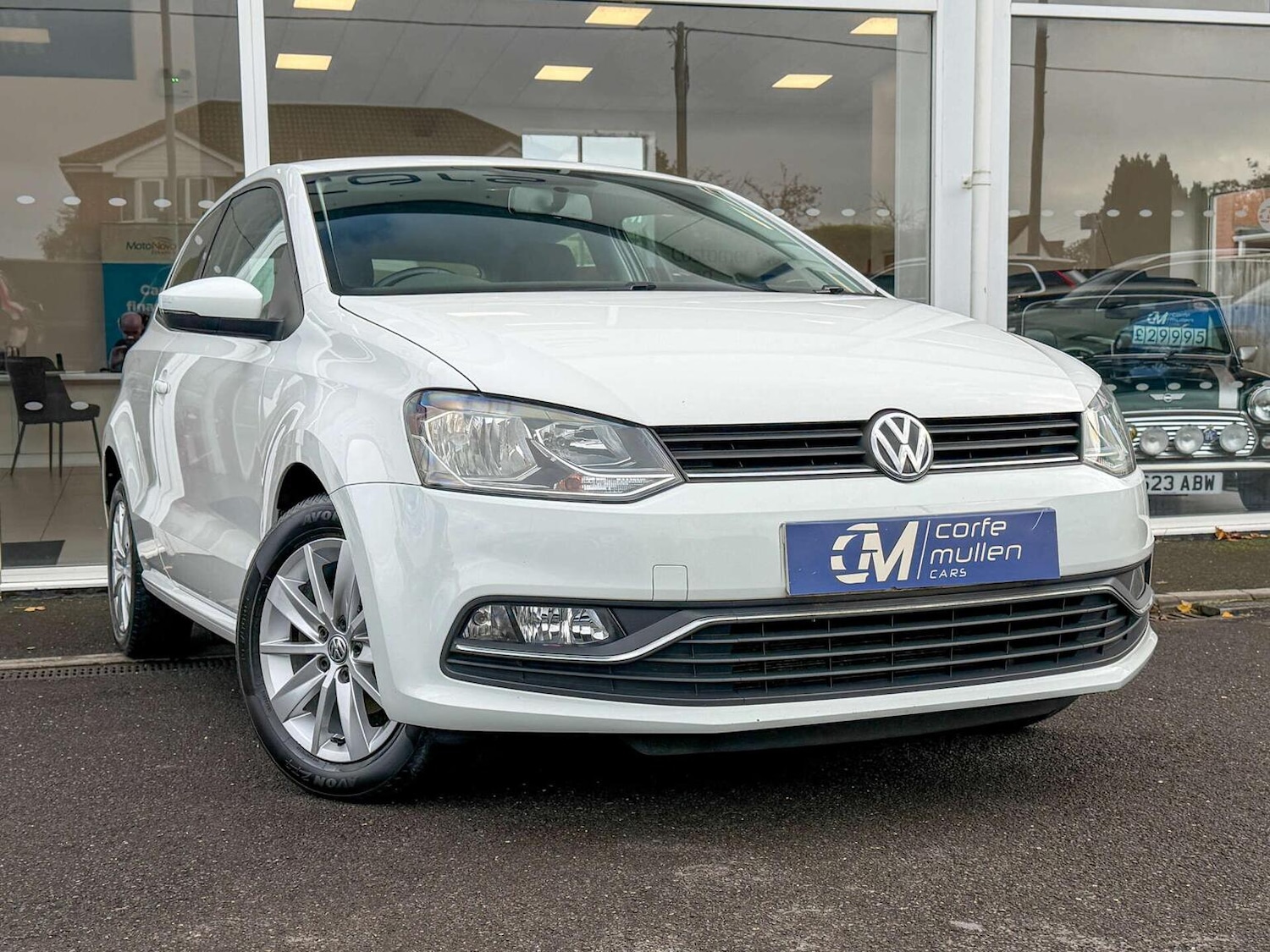 Used Volkswagen Polo 2015 for sale - 76559911: Photo 1