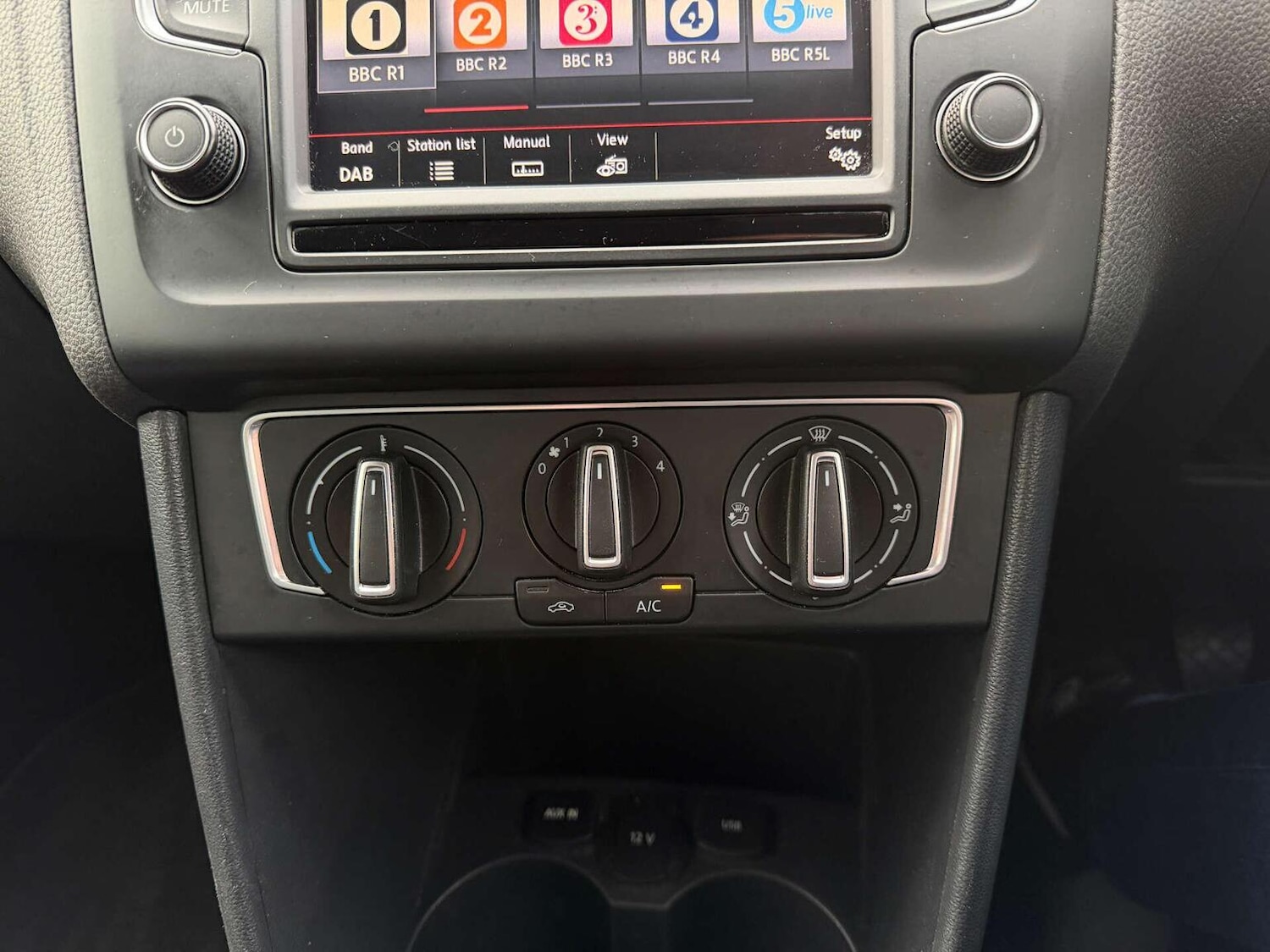 Used Volkswagen Polo 2015 for sale - 76559911: Photo 13