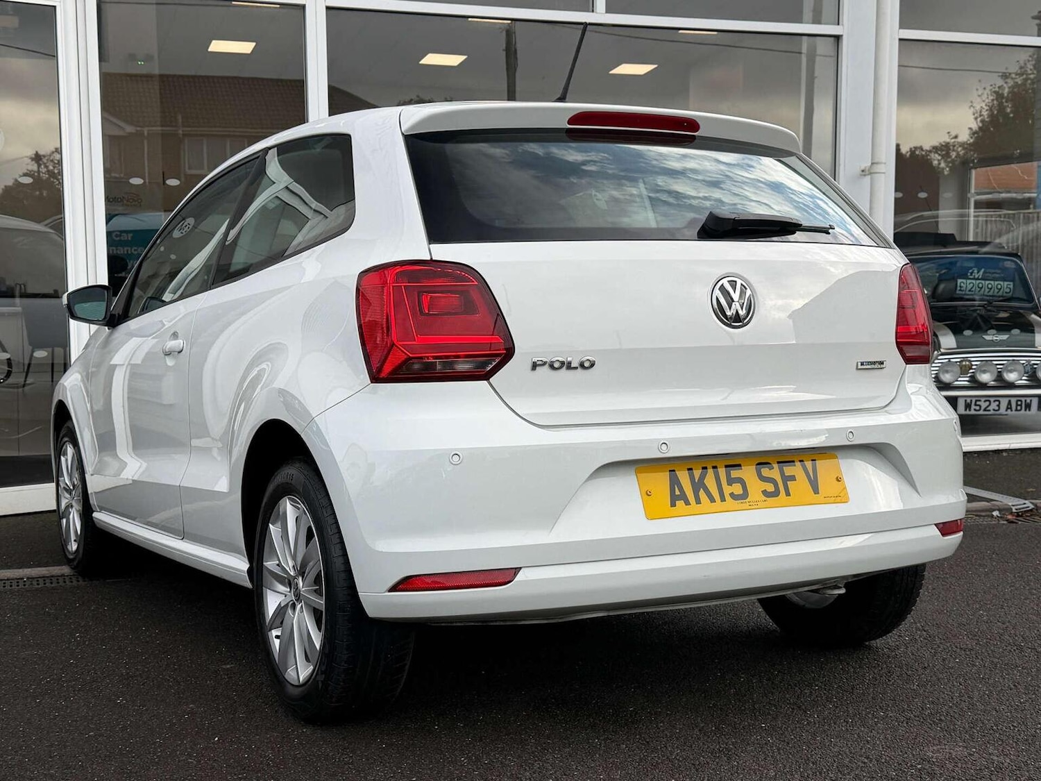 Used Volkswagen Polo 2015 for sale - 76559911: Photo 2
