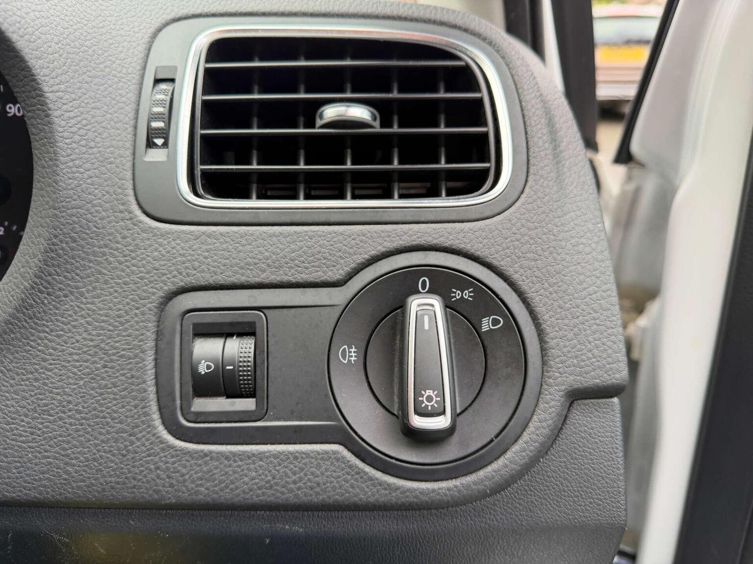 Used Volkswagen Polo 2015 for sale - 76559911: Photo 20