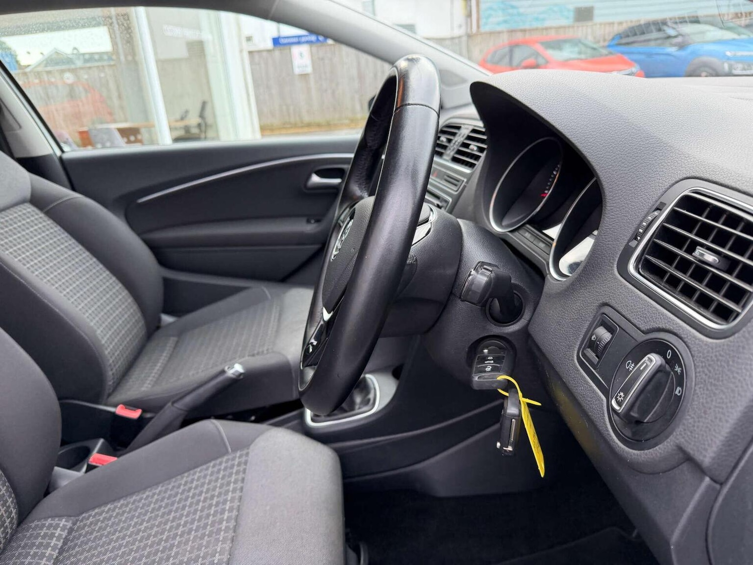 Used Volkswagen Polo 2015 for sale - 76559911: Photo 23