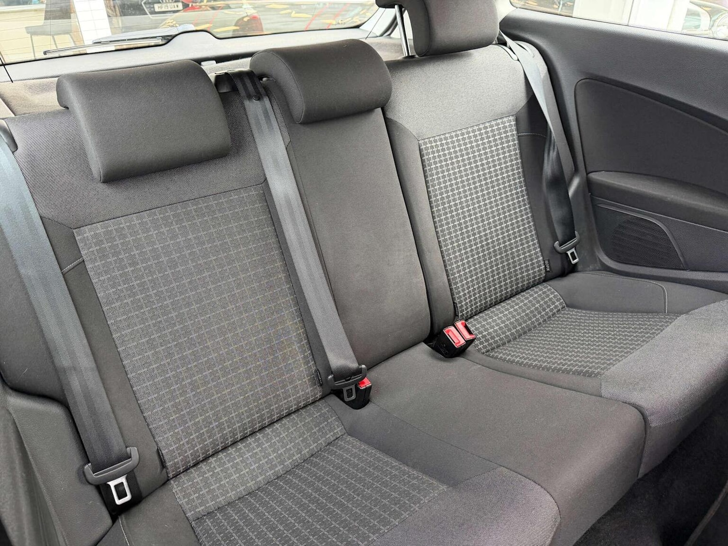 Used Volkswagen Polo 2015 for sale - 76559911: Photo 25