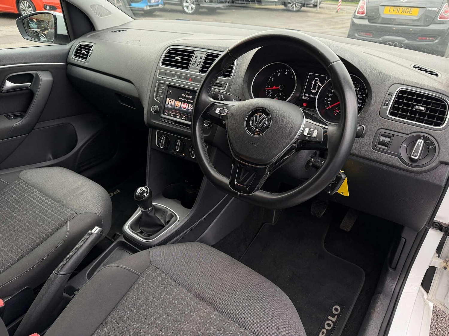 Used Volkswagen Polo 2015 for sale - 76559911: Photo 3