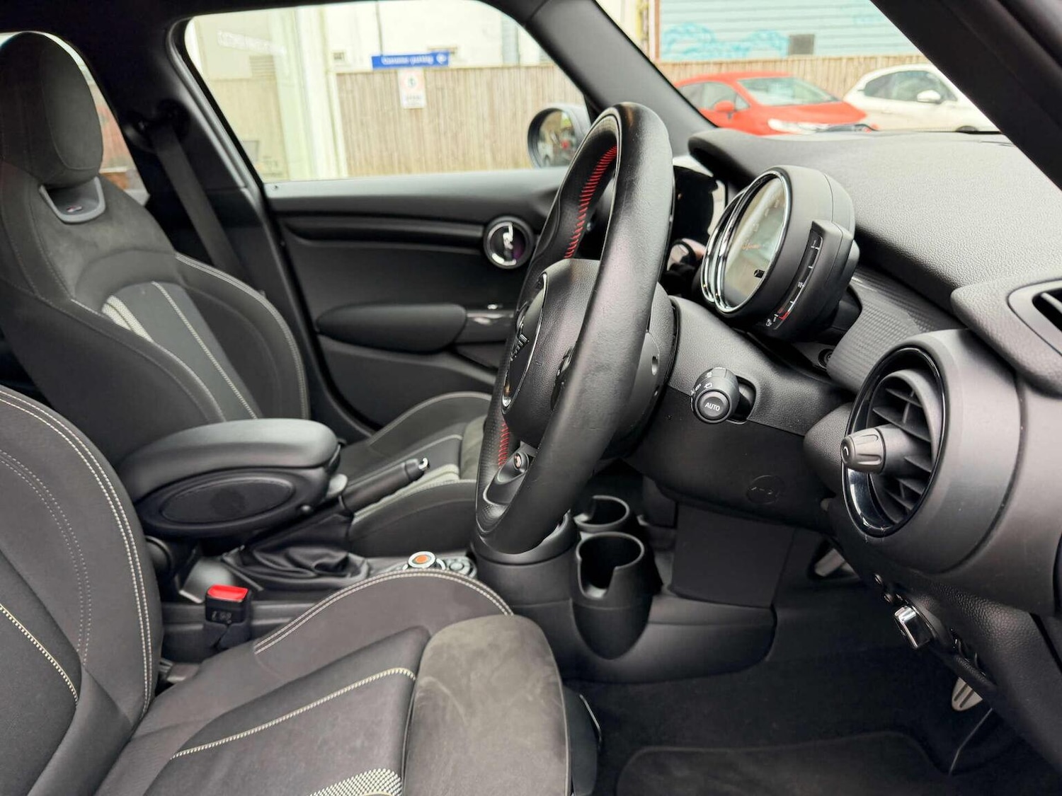 Used MINI Hatch 2019 for sale - 76510902: Photo 29