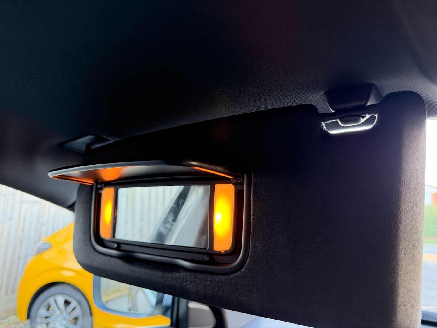 Used Volvo XC60 2015 for sale - 77921255: Photo 20