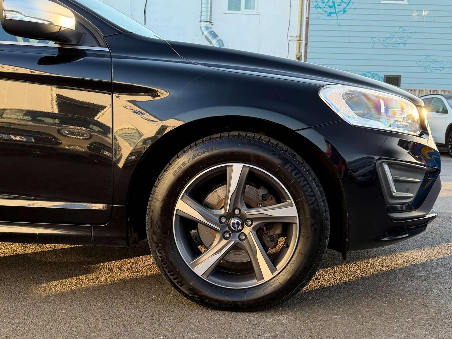 Used Volvo XC60 2015 for sale - 77921255: Photo 32