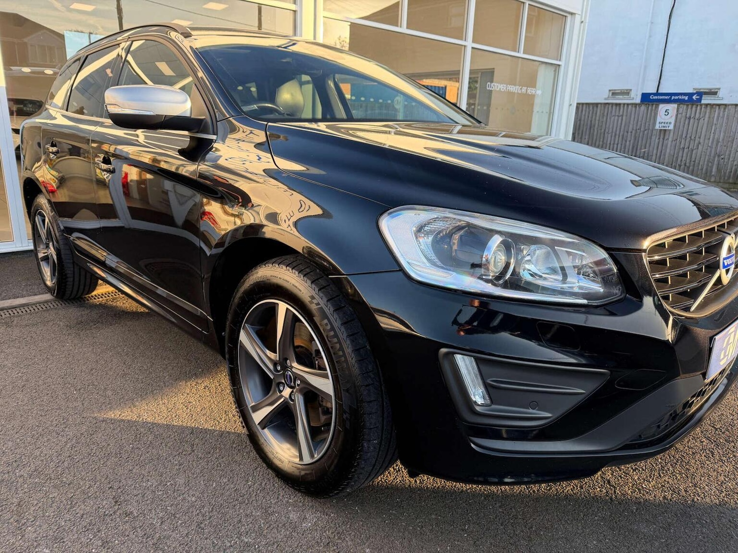 Used Volvo XC60 2015 for sale - 77921255: Photo 45