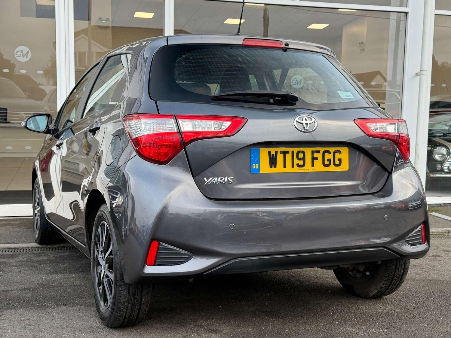 Used Toyota Yaris 2019 for sale - 76656029: Photo 2