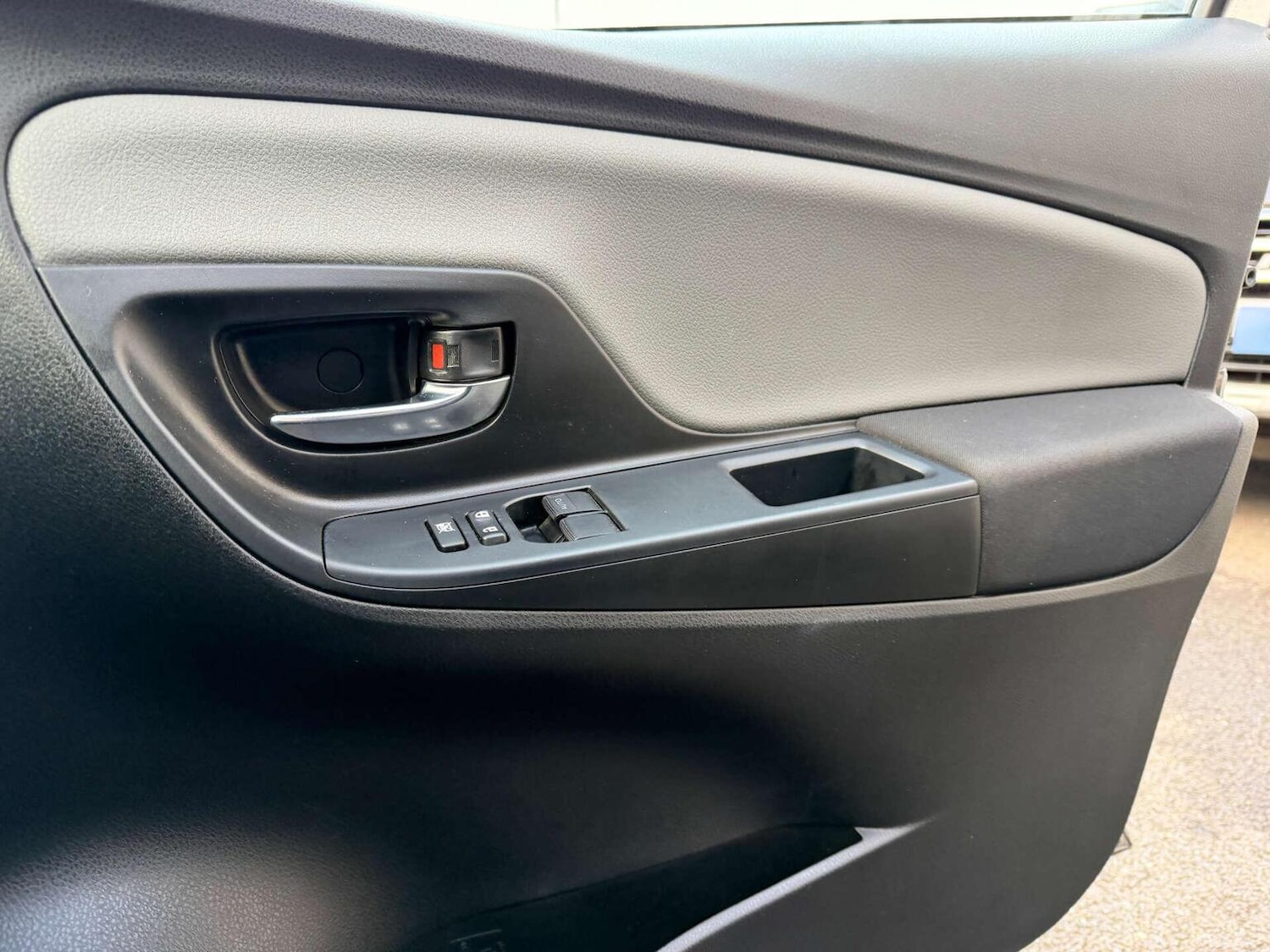 Used Toyota Yaris 2019 for sale - 76656029: Photo 22