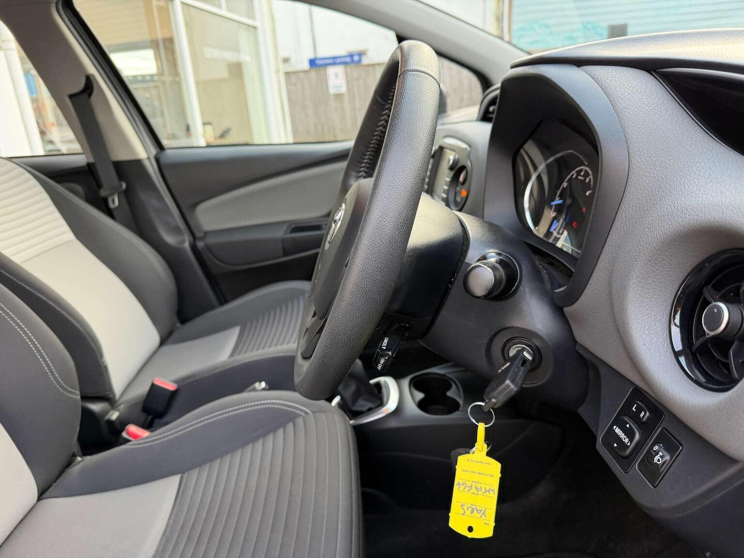 Used Toyota Yaris 2019 for sale - 76656029: Photo 24