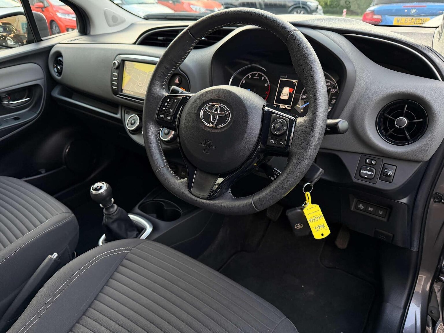 Used Toyota Yaris 2019 for sale - 76656029: Photo 3