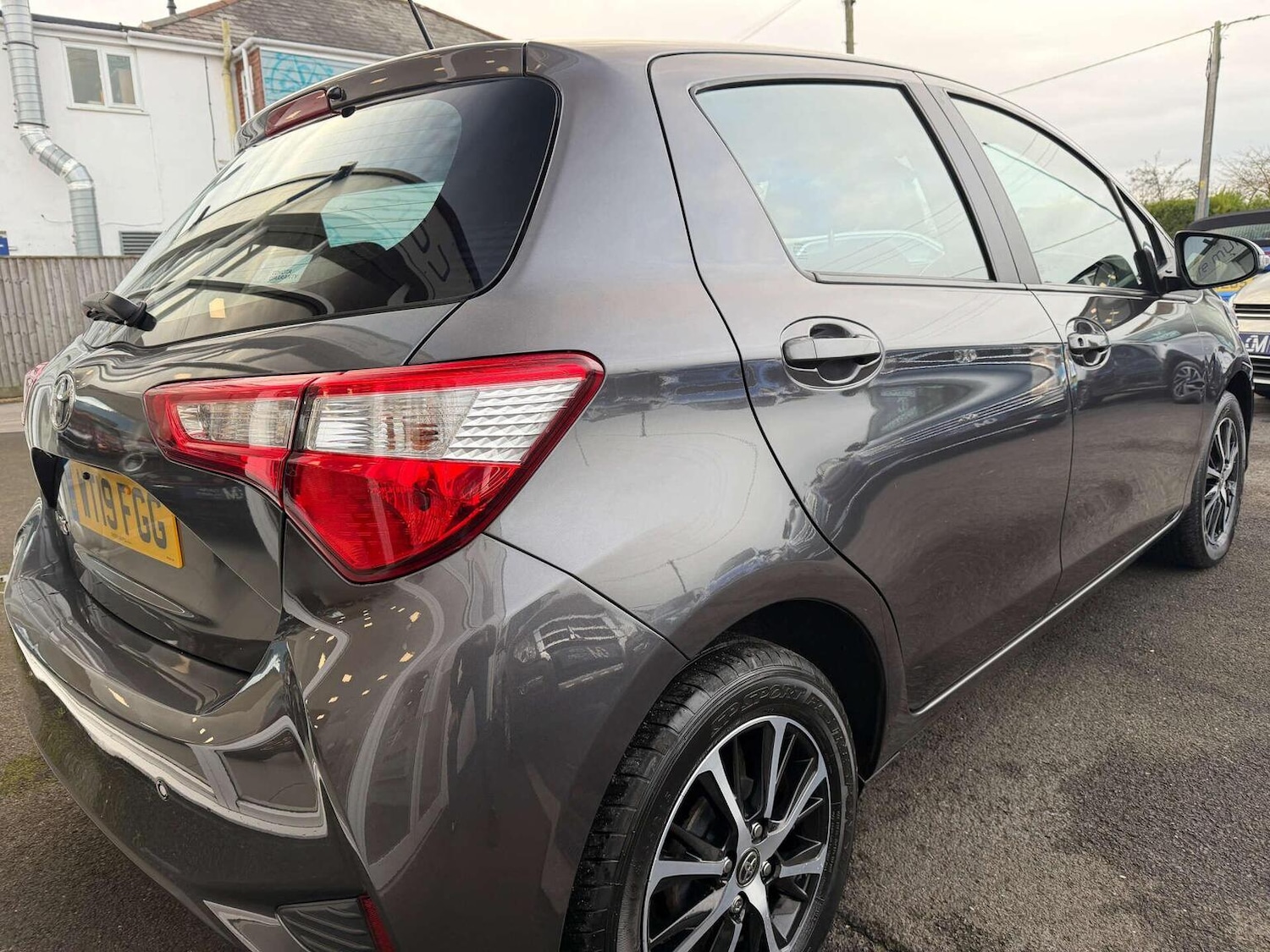 Used Toyota Yaris 2019 for sale - 76656029: Photo 40
