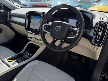 Used Volvo XC40 2019 for sale - 79105048: Photo