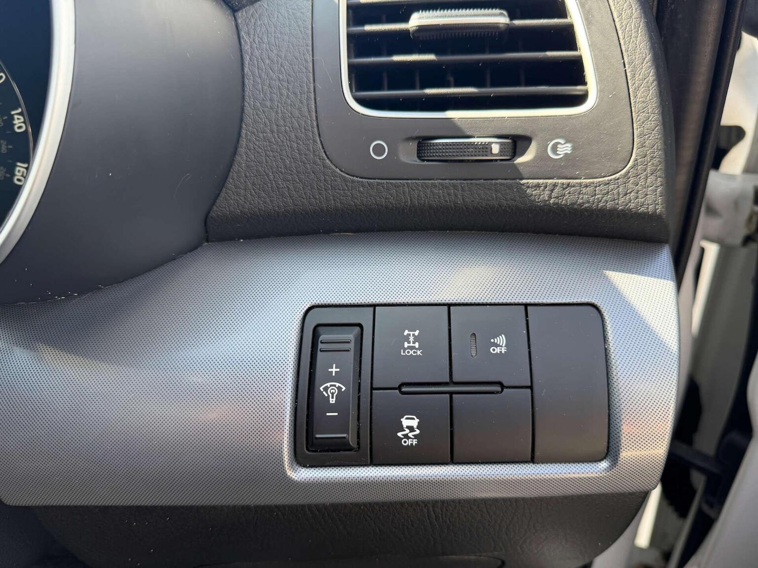 Used Kia Sorento 2014 for sale - 78168863: Photo 23