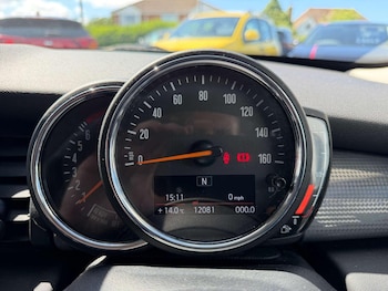 Used MINI Hatch 2019 for sale - 79451332: Photo