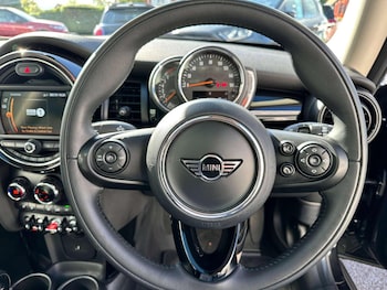 Used MINI Hatch 2018 for sale - 75779421: Photo