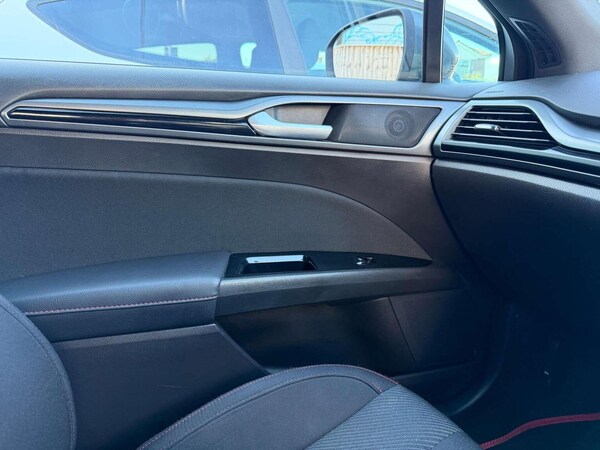 Used Ford Mondeo 2018 for sale - 76070375: Photo 19