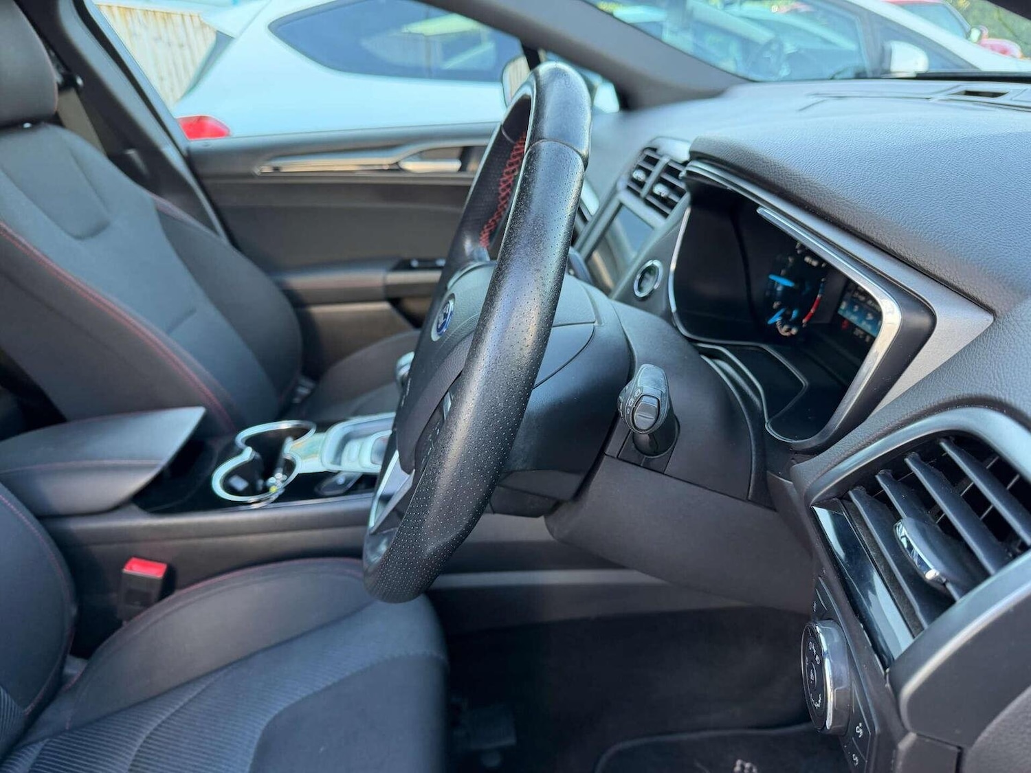 Used Ford Mondeo 2018 for sale - 76070375: Photo 26