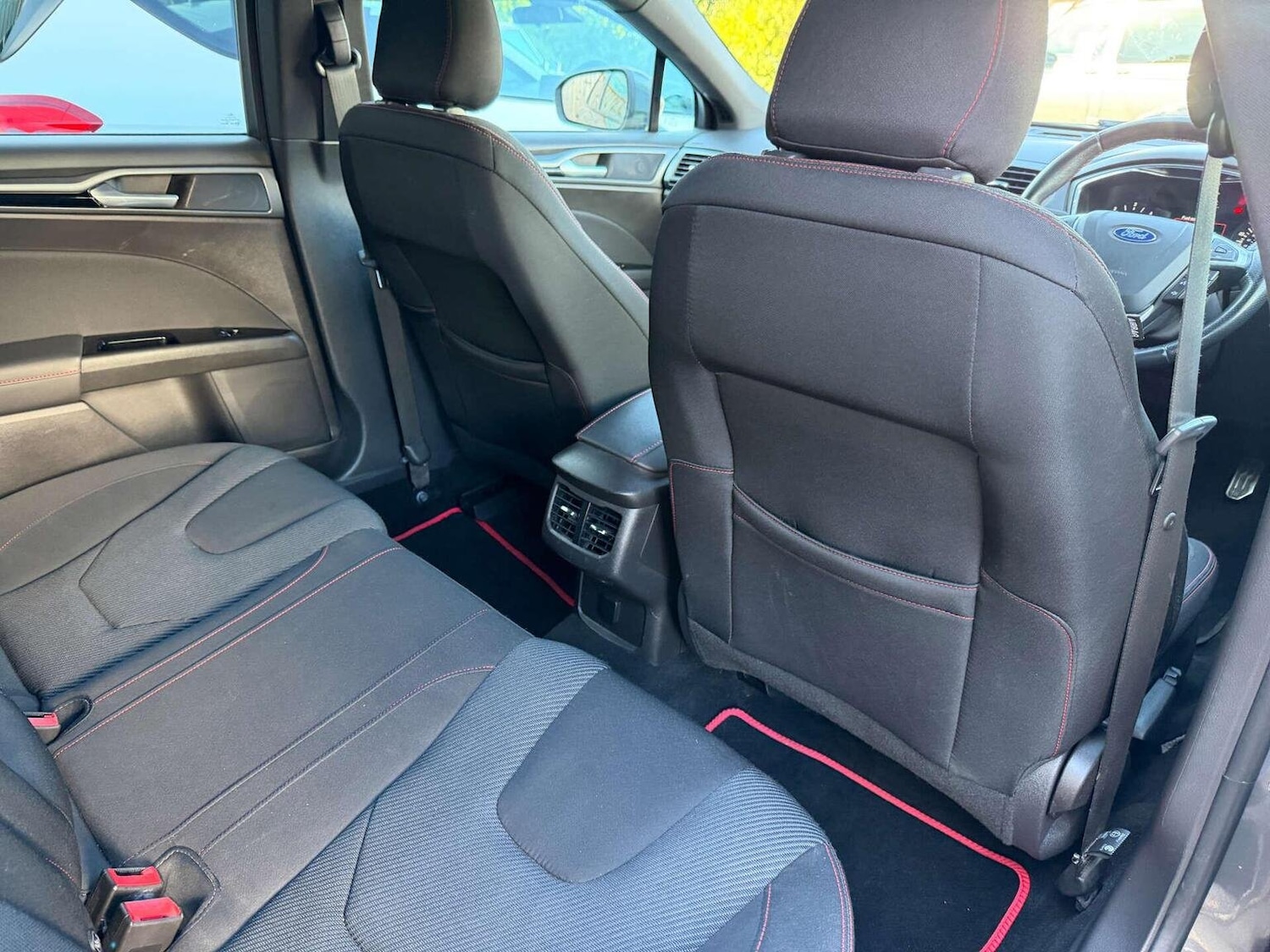 Used Ford Mondeo 2018 for sale - 76070375: Photo 28