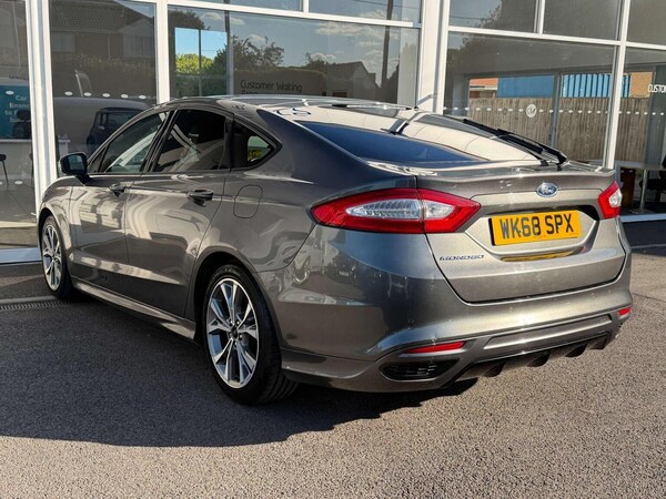 Used Ford Mondeo 2018 for sale - 76070375: Photo 2