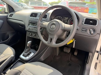 Used Volkswagen Polo 2013 for sale - 78976402: Photo
