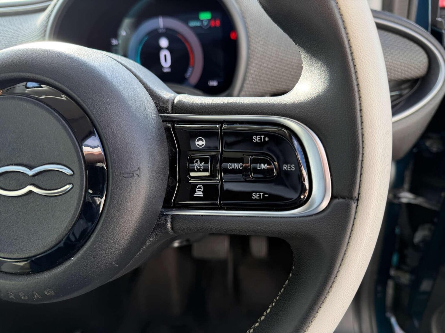 Used Fiat 500 2021 for sale - 78070337: Photo 6