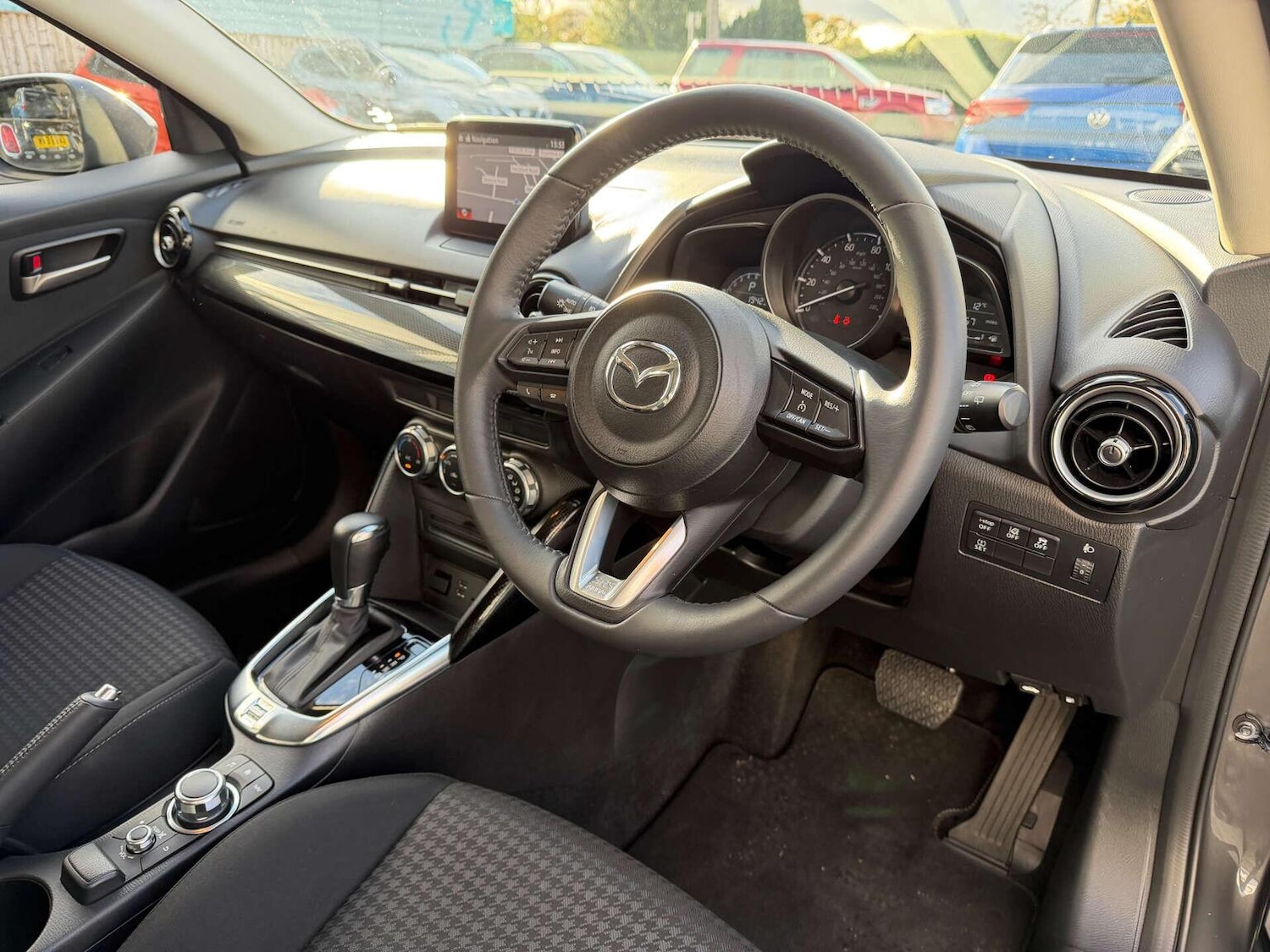 Used Mazda Mazda2 2019 for sale - 76324775: Photo 3