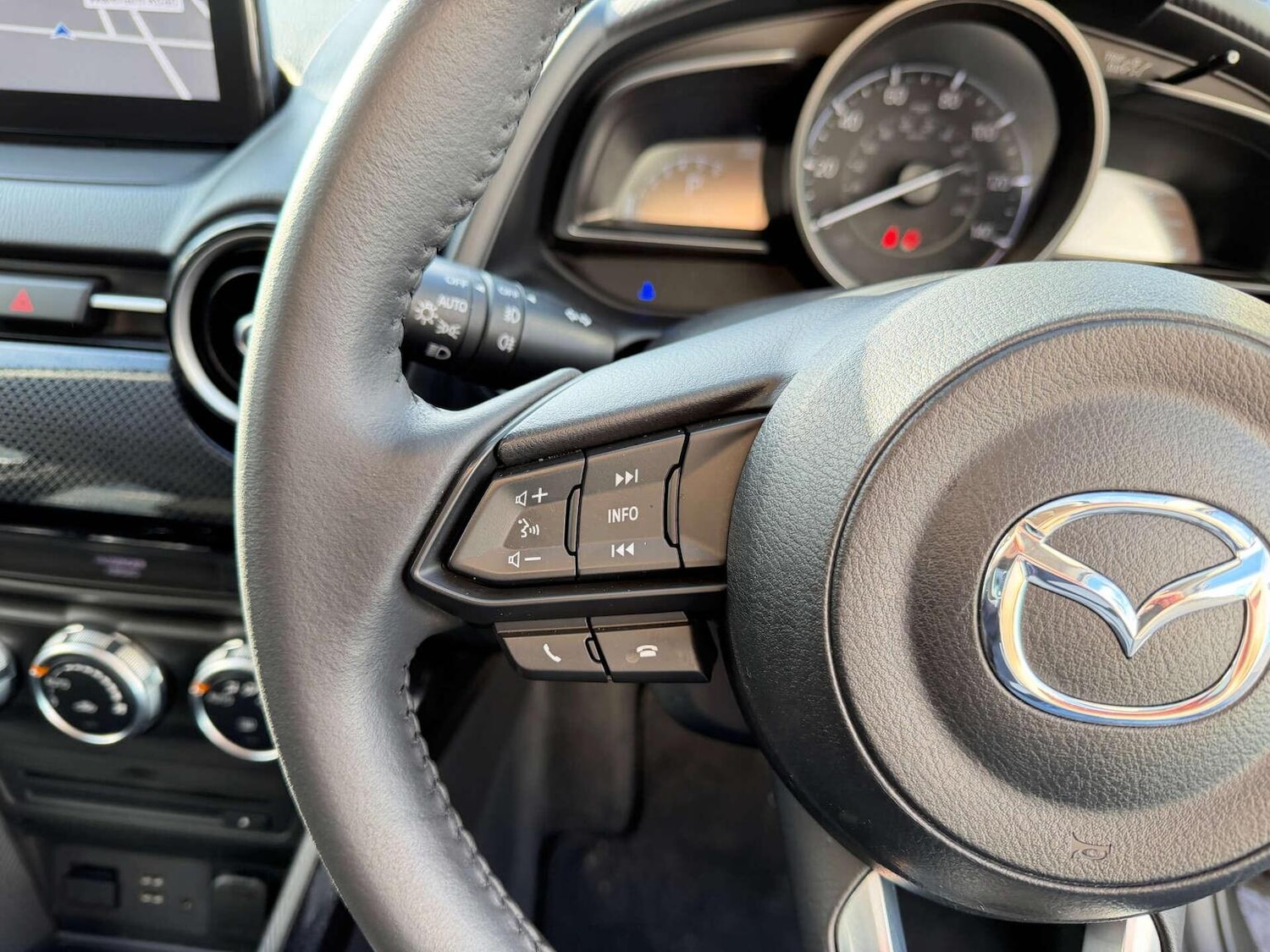 Used Mazda Mazda2 2019 for sale - 76324775: Photo 5