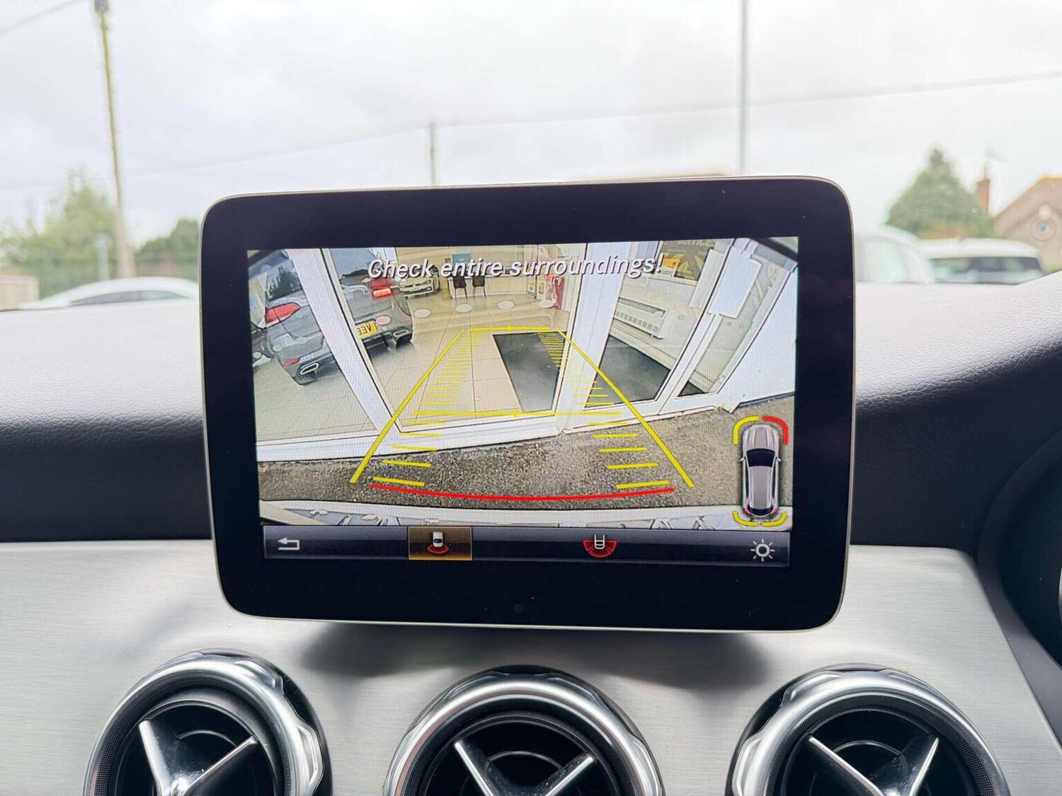 Used Mercedes-Benz GLA 2018 for sale - 77668576: Photo 11