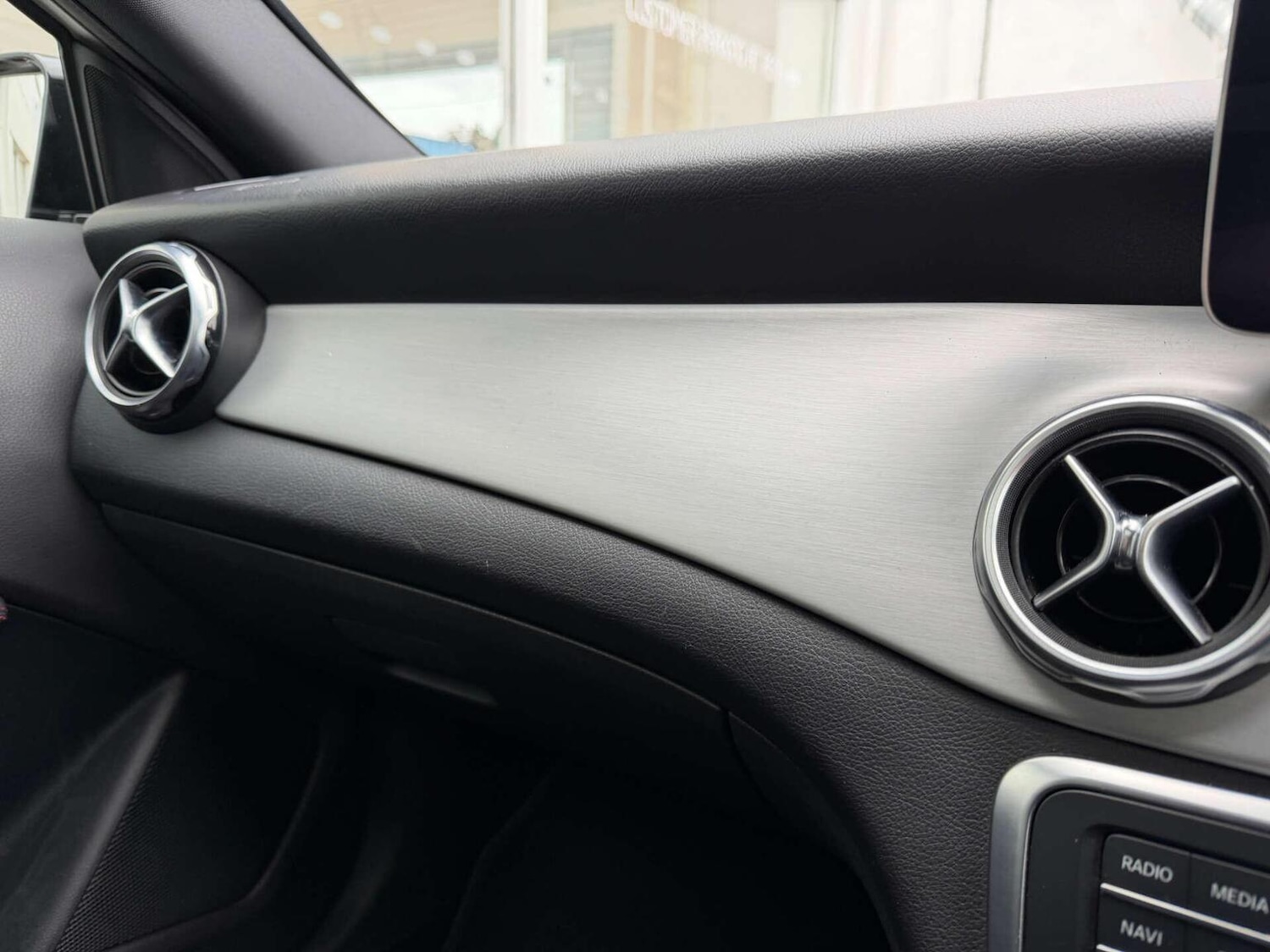 Used Mercedes-Benz GLA 2018 for sale - 77668576: Photo 21