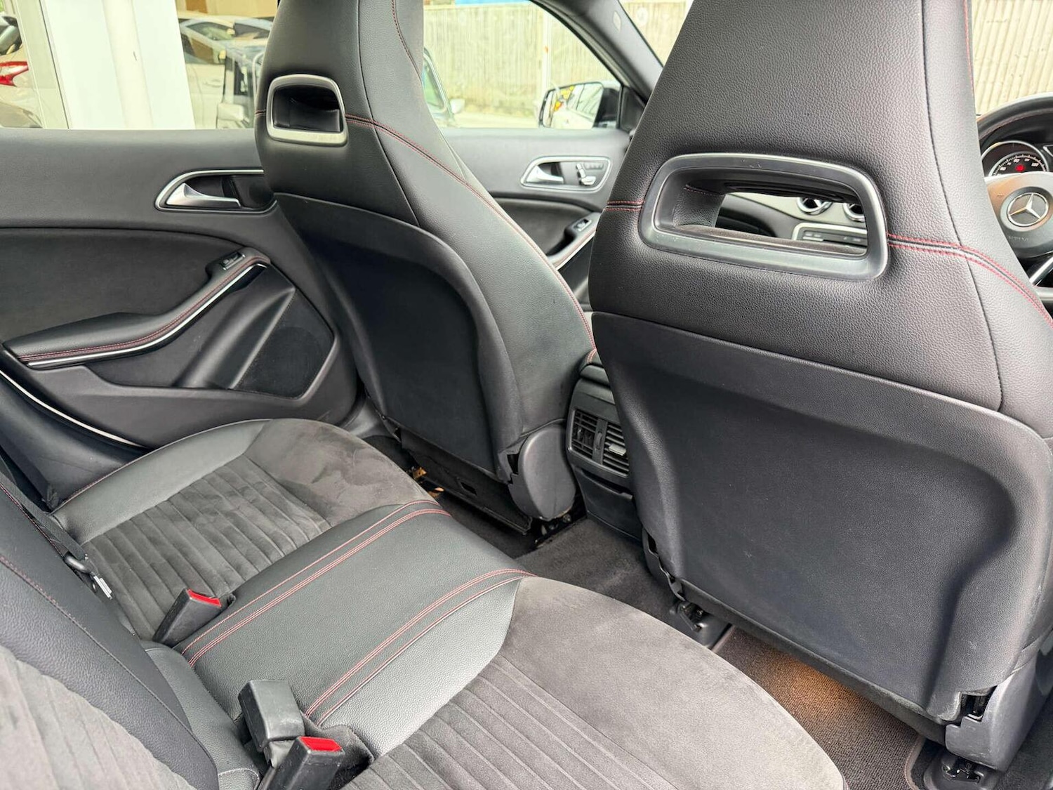 Used Mercedes-Benz GLA 2018 for sale - 77668576: Photo 30