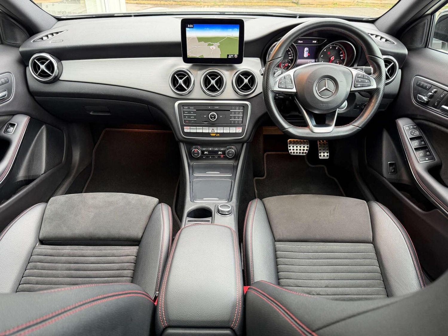 Used Mercedes-Benz GLA 2018 for sale - 77668576: Photo 8