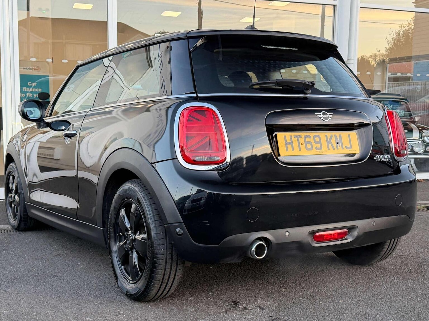 Used MINI Hatch 2020 for sale - 76656035: Photo 2