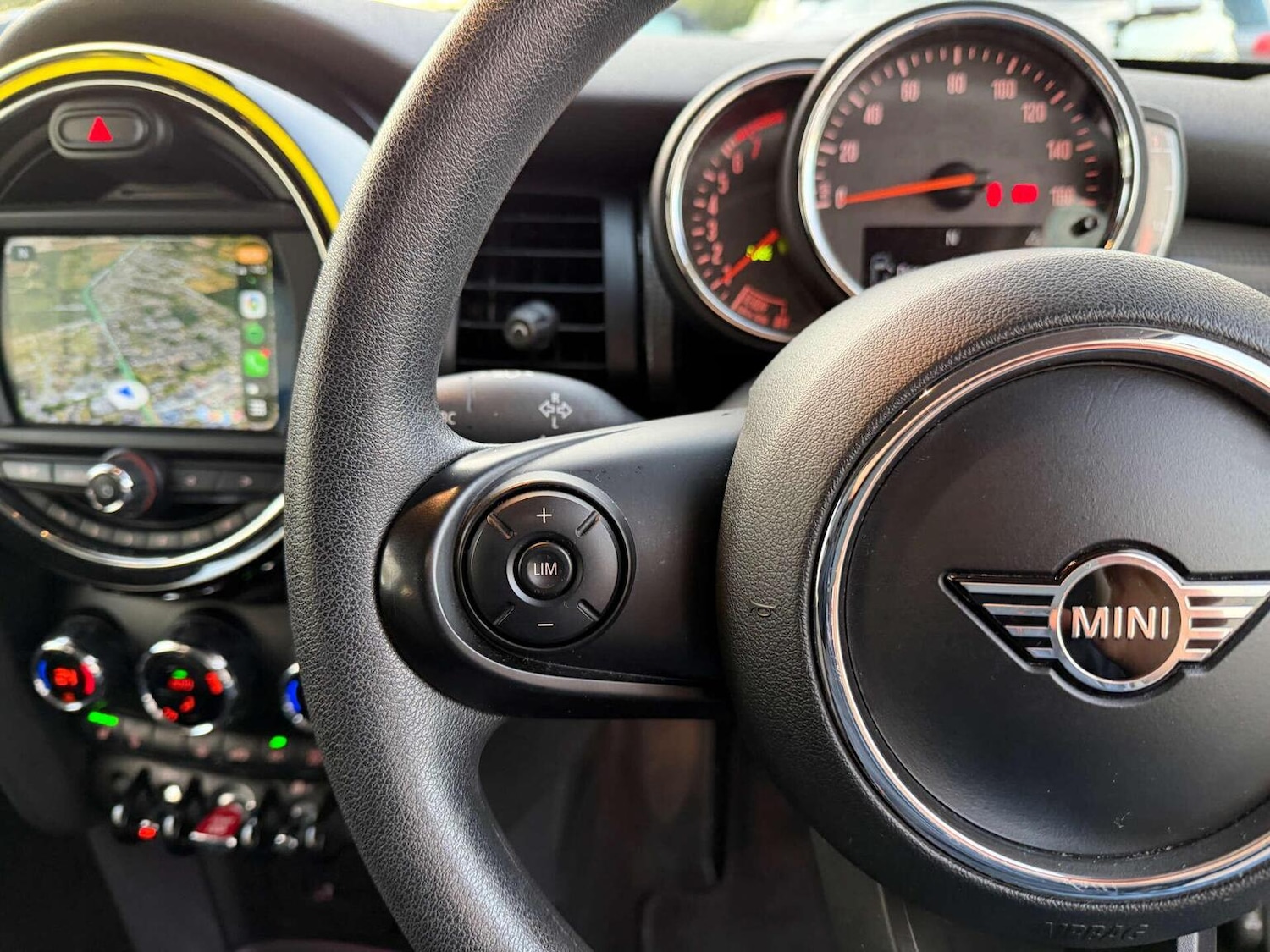 Used MINI Hatch 2020 for sale - 76656035: Photo 5