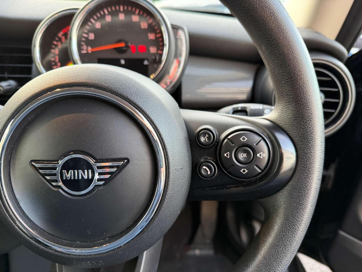 Used MINI Hatch 2020 for sale - 76656035: Photo 6