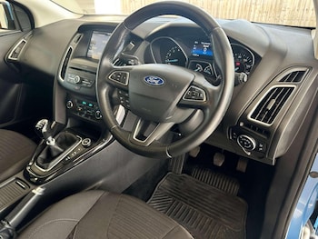 Used Ford Focus 2016 for sale - 75413032: Photo