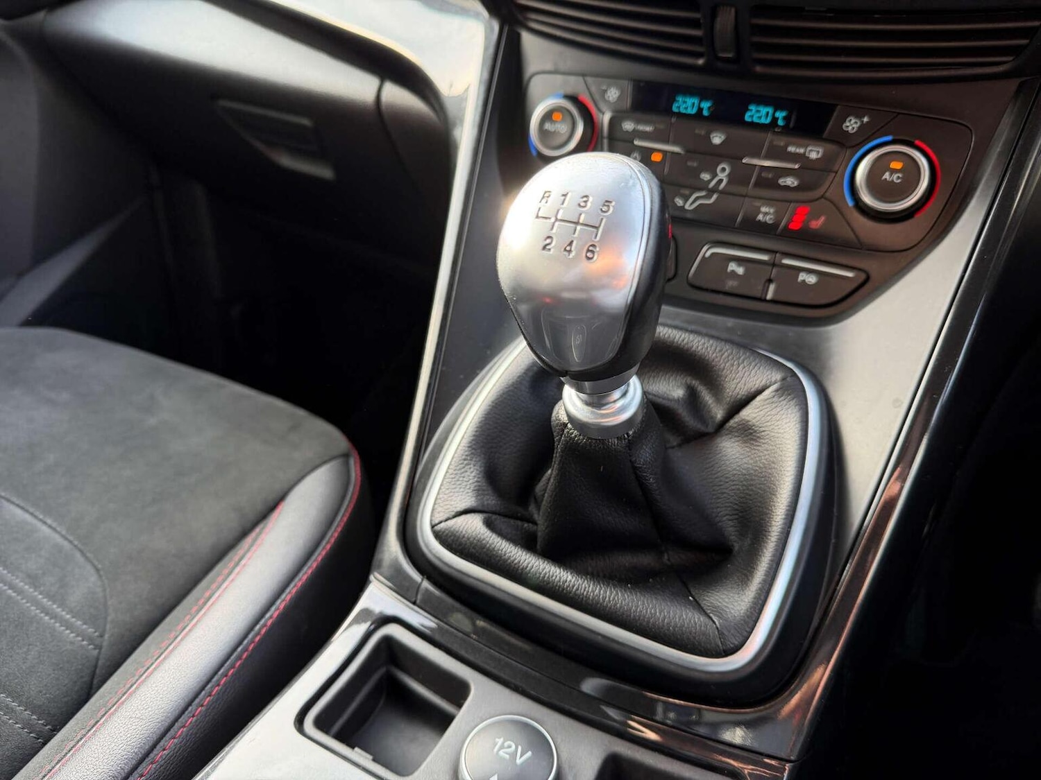 Used Ford Kuga 2018 for sale - 77548289: Photo 19