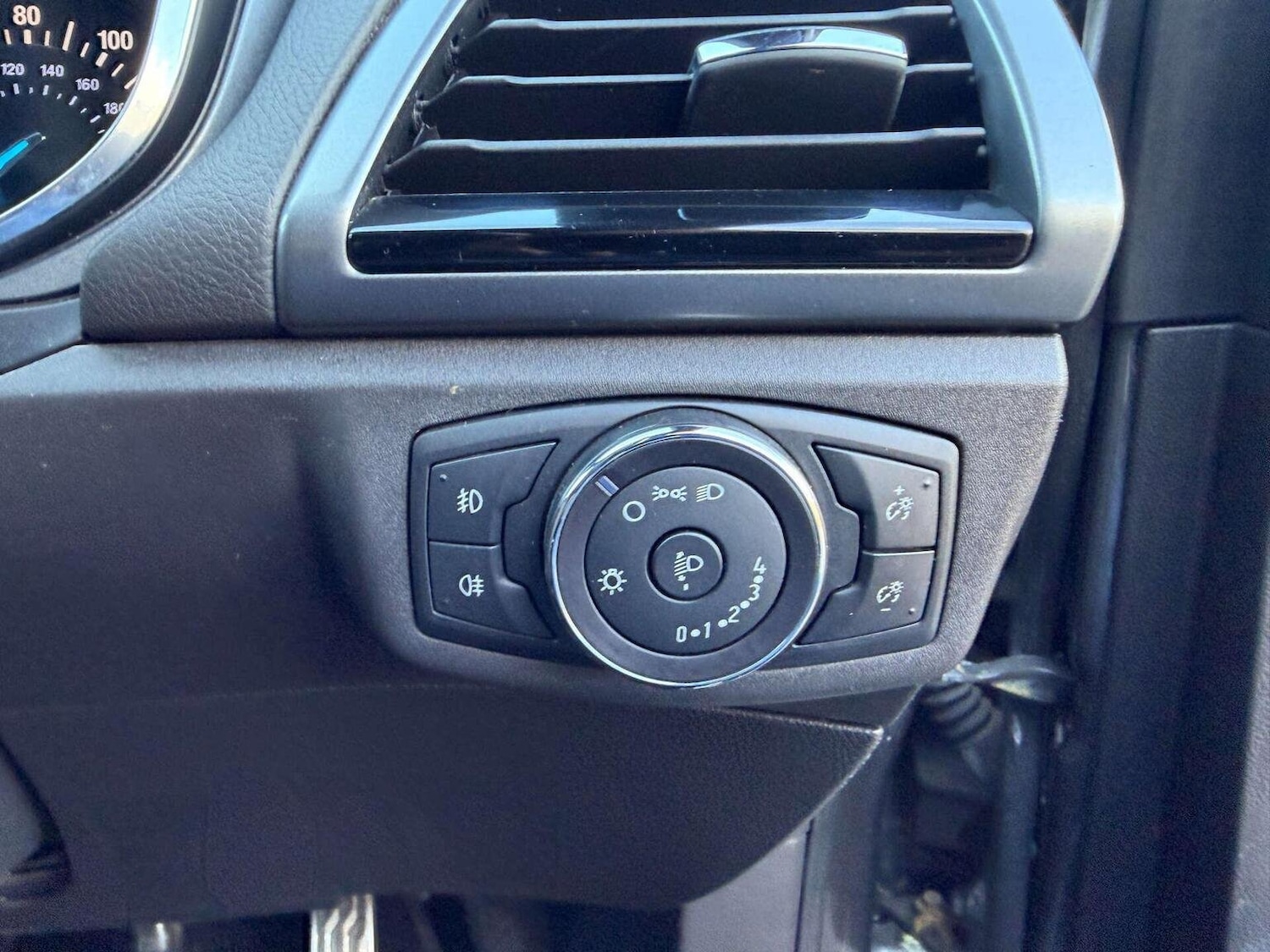 Used Ford Mondeo 2018 for sale - 76848630: Photo 23