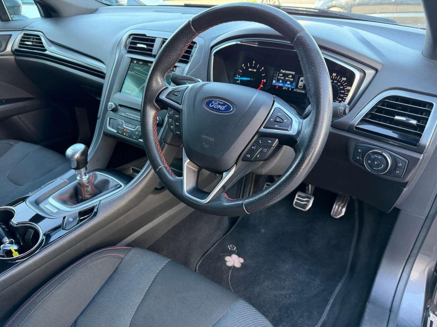 Used Ford Mondeo 2018 for sale - 76848630: Photo 3