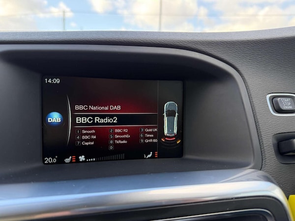 Used Volvo V60 2015 for sale - 76174102: Photo 11