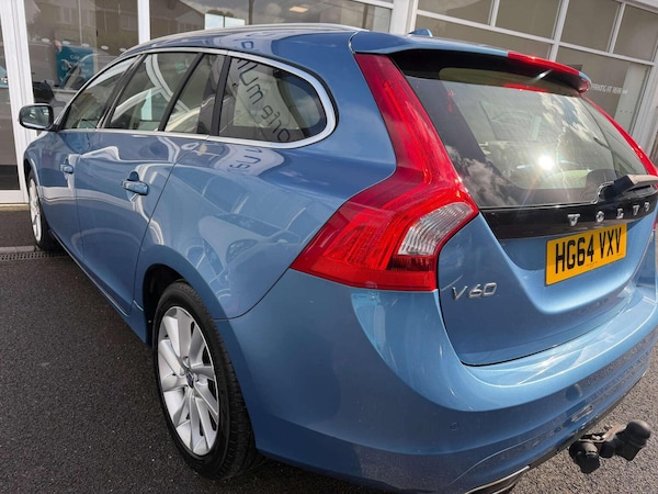 Used Volvo V60 2015 for sale - 76174102: Photo 40
