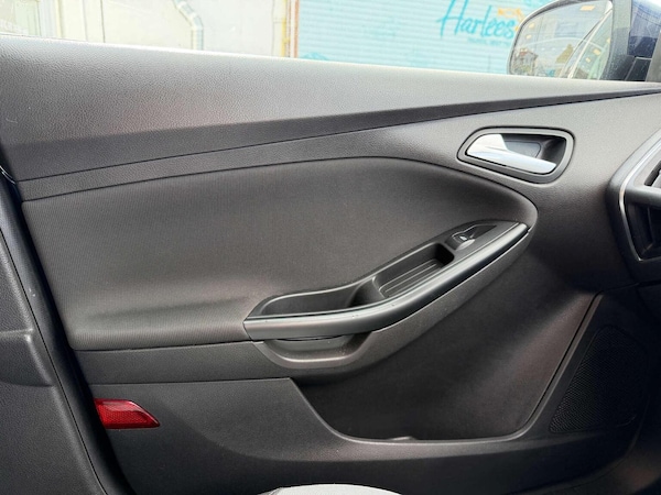 Used Ford Focus 2013 for sale - 76174070: Photo 14