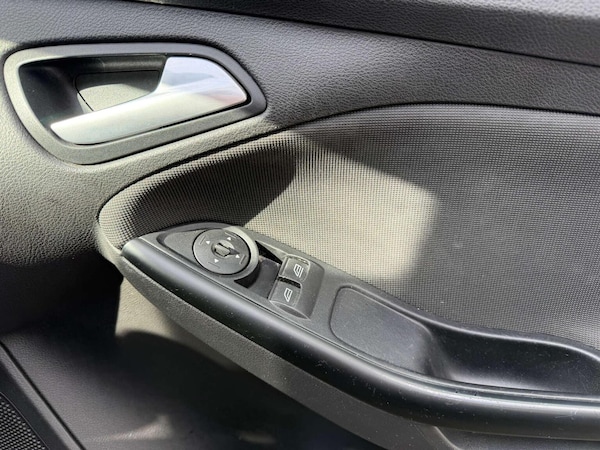Used Ford Focus 2013 for sale - 76174070: Photo 20