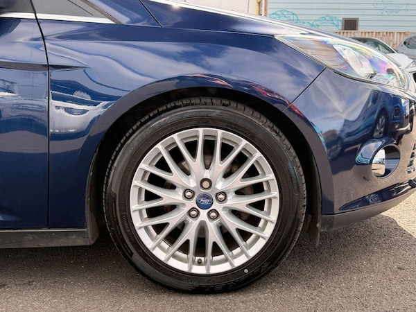 Used Ford Focus 2013 for sale - 76174070: Photo 28