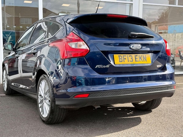 Used Ford Focus 2013 for sale - 76174070: Photo 2