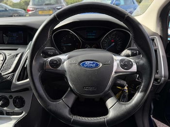 Used Ford Focus 2013 for sale - 76174070: Photo 4