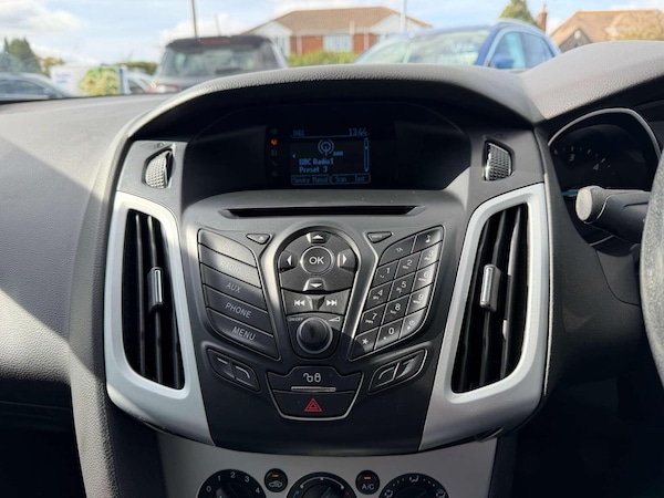 Used Ford Focus 2013 for sale - 76174070: Photo 9