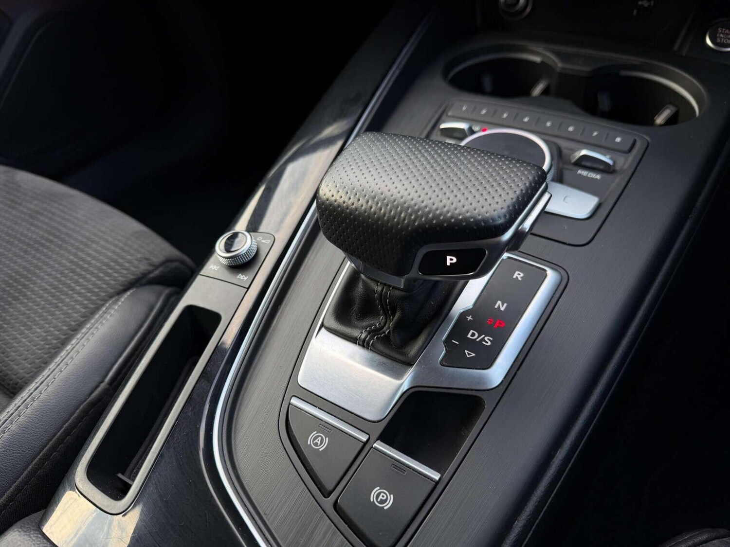 Used Audi A4 2018 for sale - 77409624: Photo 22