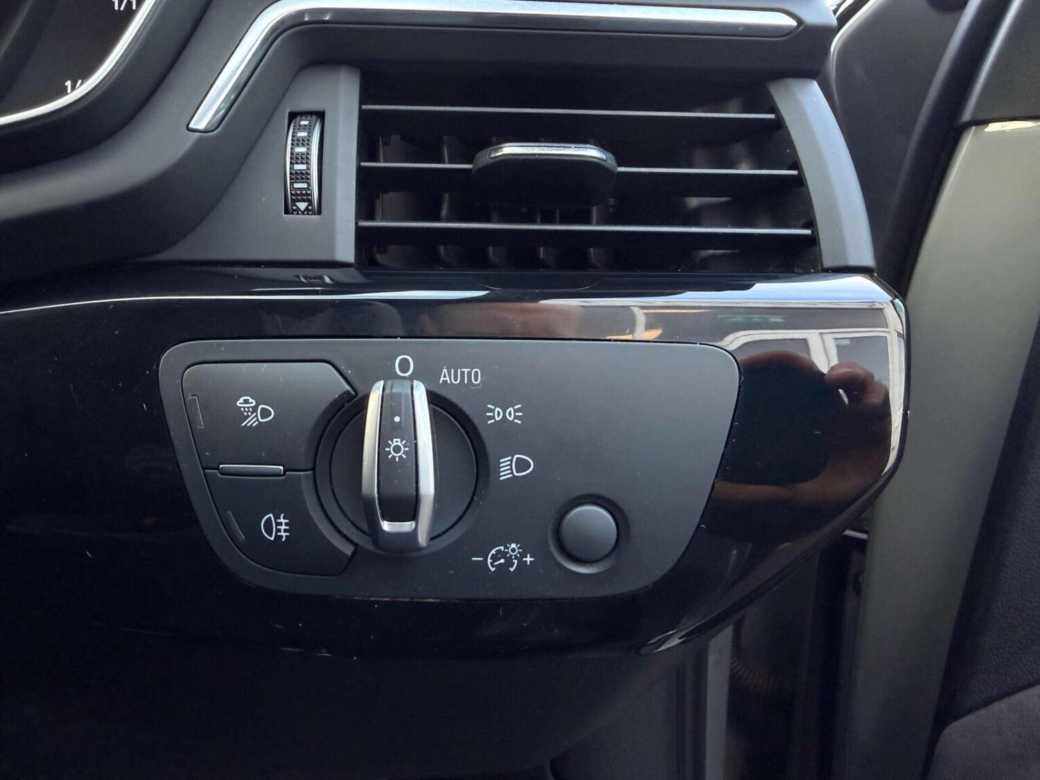 Used Audi A4 2018 for sale - 77409624: Photo 27